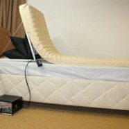 Caspian Pillow Lifter