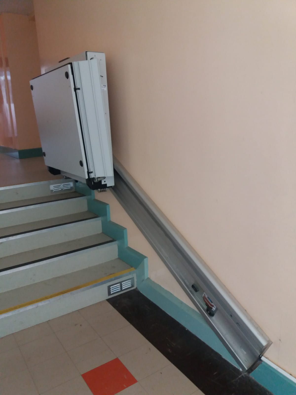 BEST Hiro Inclined Platform lift in Ireland MMS Medical