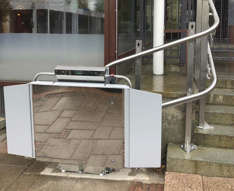 Lehner Stratos Platform Lift for Curved Stairs - Image 6